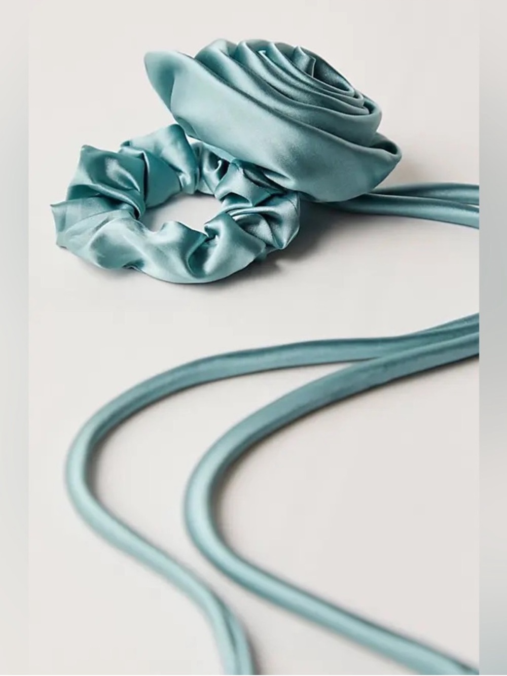 Free People Regal Beauty Scrunchie